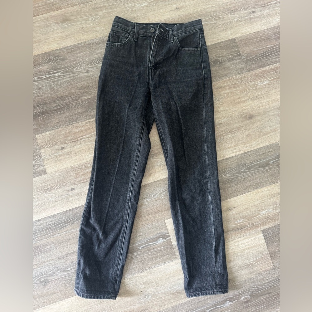 Black Levi’s jeans.